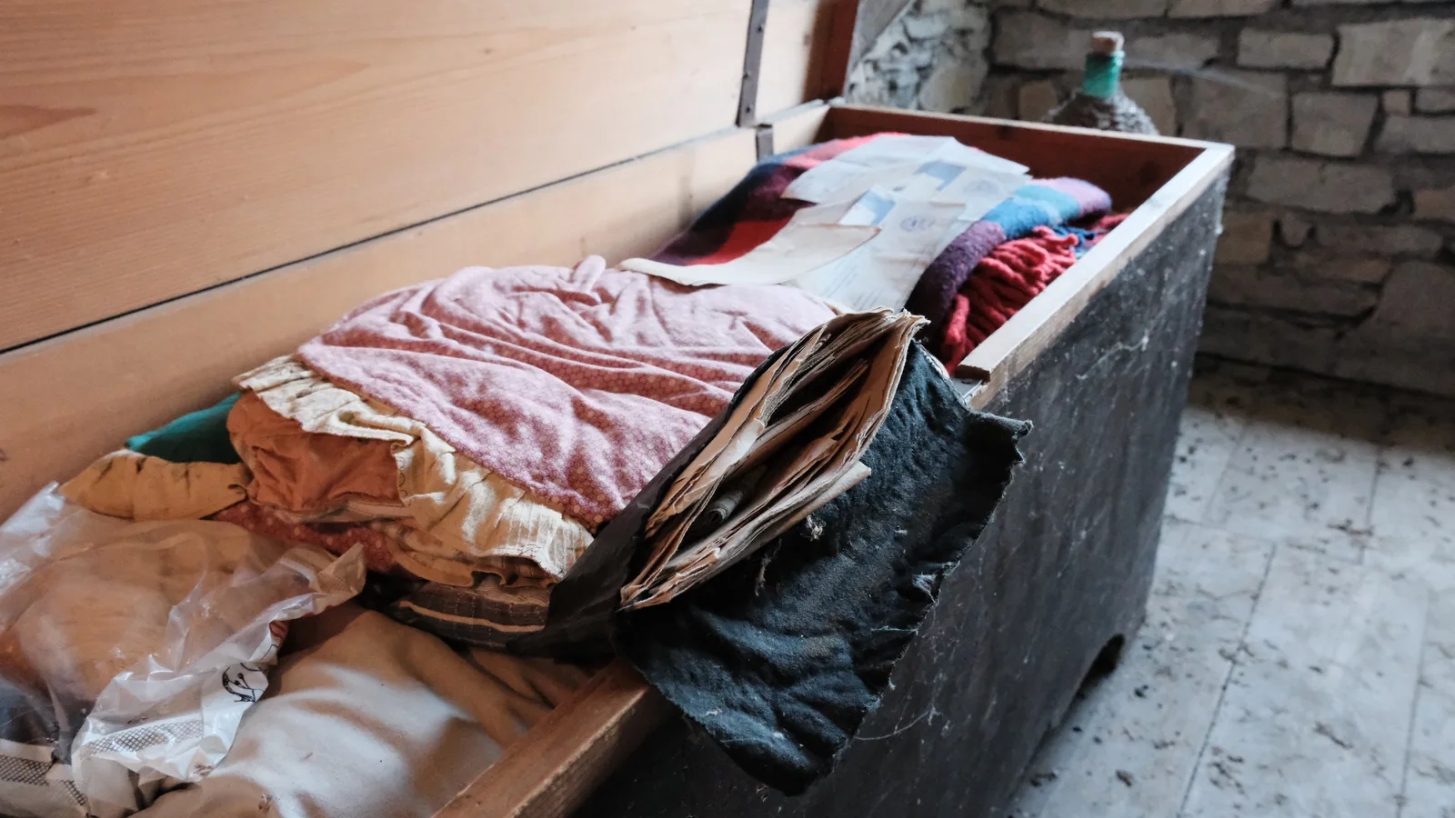 Il fascicolo che non c’è: ricostruire la storia di una casa di famiglia
